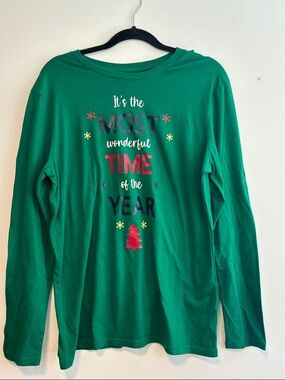 Men's Green Holiday Graphic Long-Sleeve Shirt